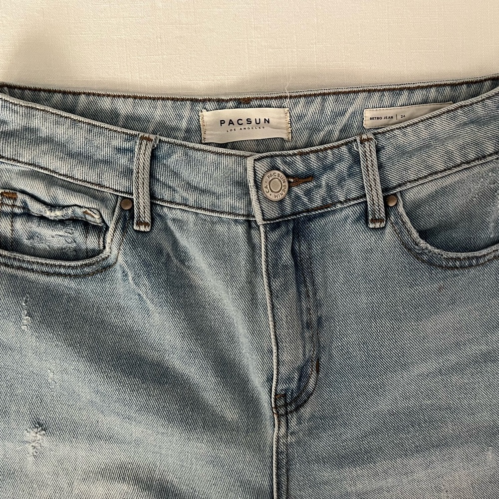 Jeans - Picture 4 of 5
